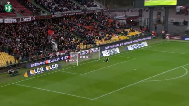 Wahbi Khazri's incredible long range goal vs Metz